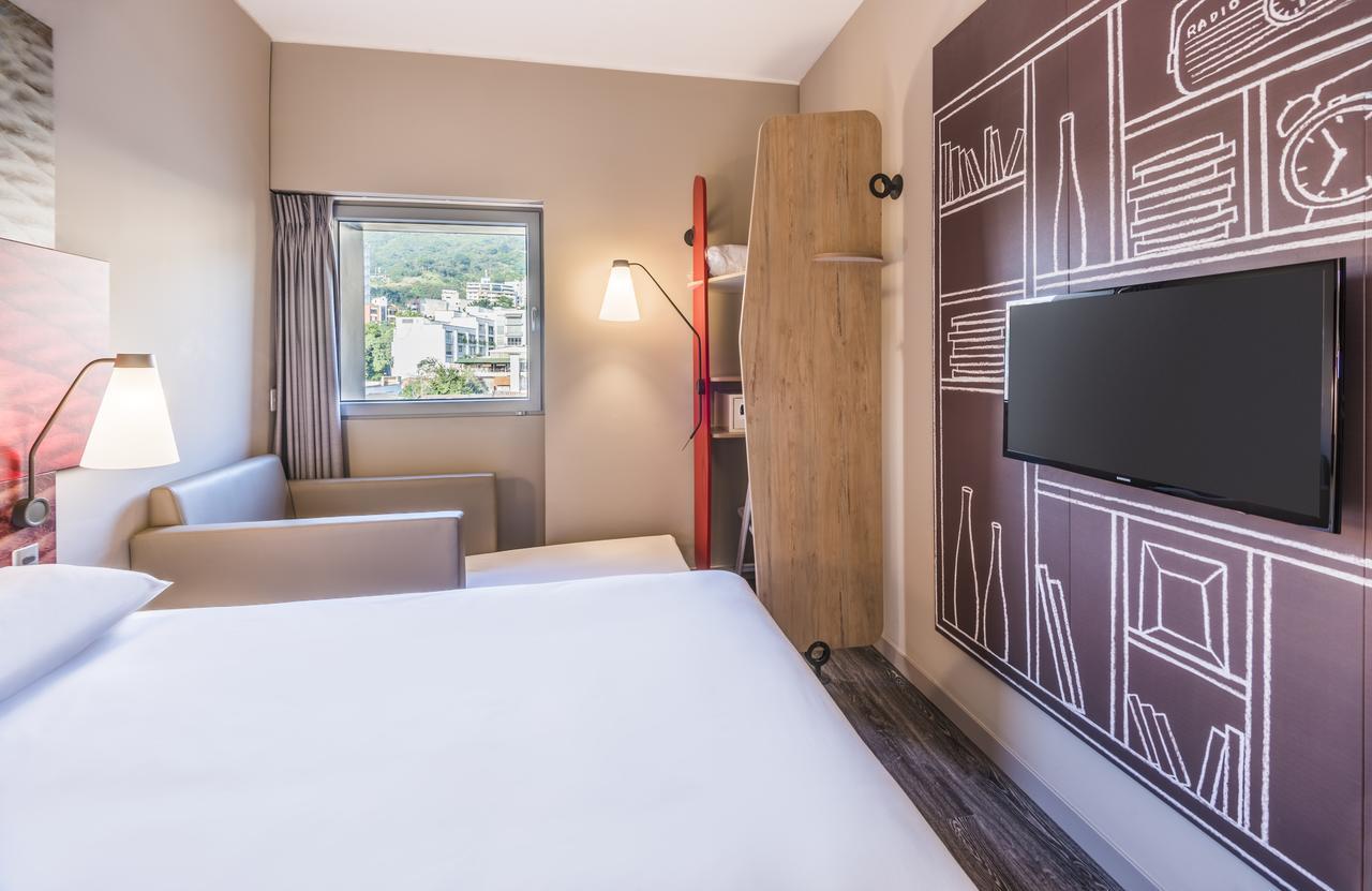 Hotel Ibis Cali Granada מראה חיצוני תמונה